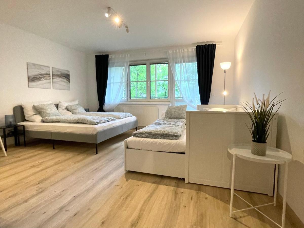 #Family & Friends# Ruhig, Gruen, Gleich In Der City Apartman Bécs Kültér fotó