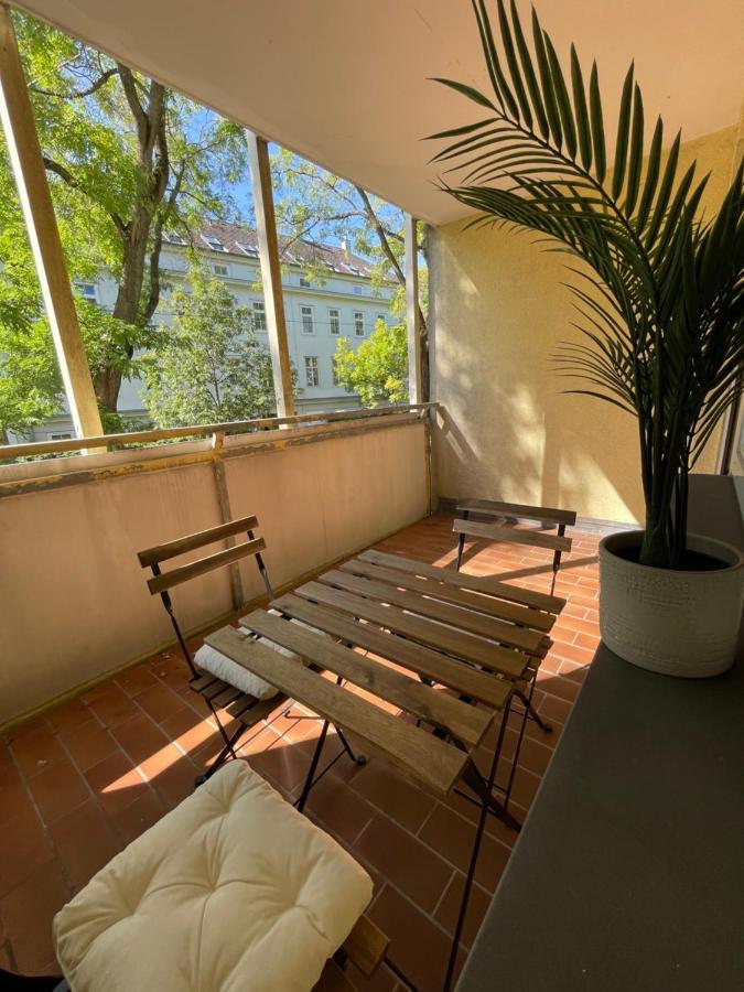 #Family & Friends# Ruhig, Gruen, Gleich In Der City Apartman Bécs Kültér fotó